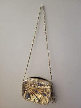 Vintage 90s Metallic Gold Patterned Crossbody Bag with Tassel